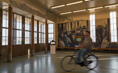 9 Maastunnel Graysc